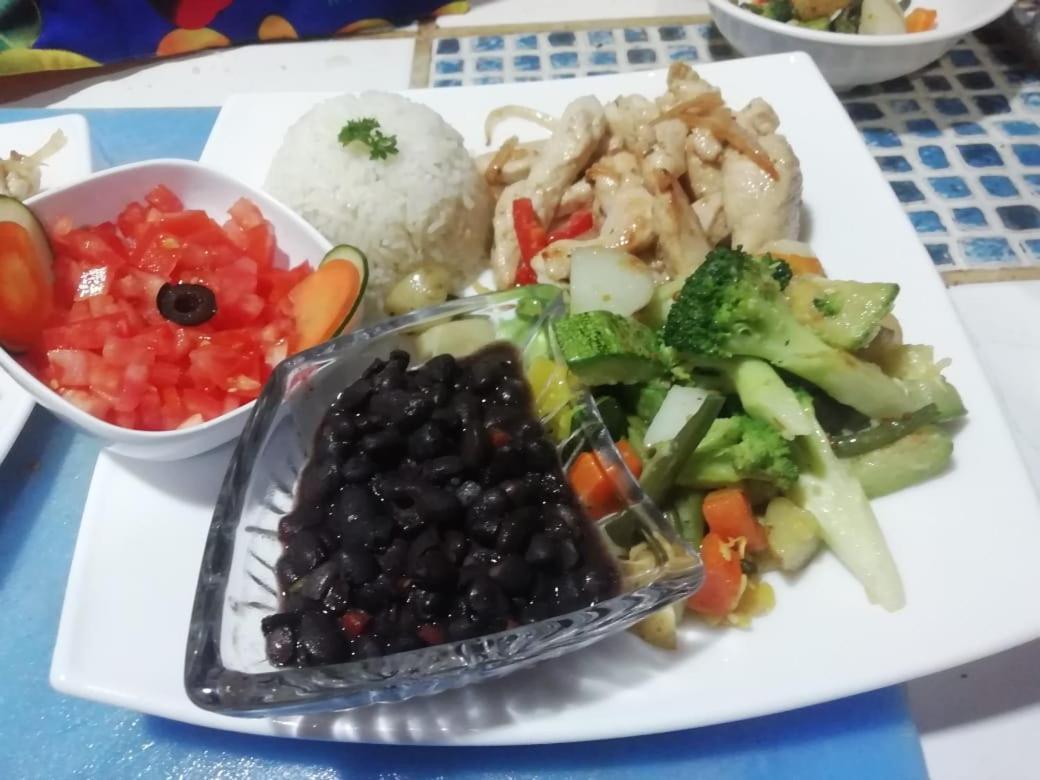 Donde Familia Manito Bed & Breakfast Пакера Екстериор снимка