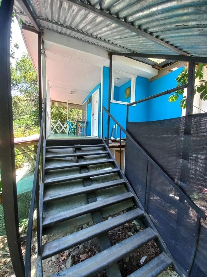 Donde Familia Manito Bed & Breakfast Пакера Екстериор снимка